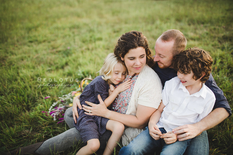 family photos cuddling