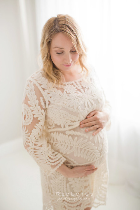 maternity photos Anthropologie dress