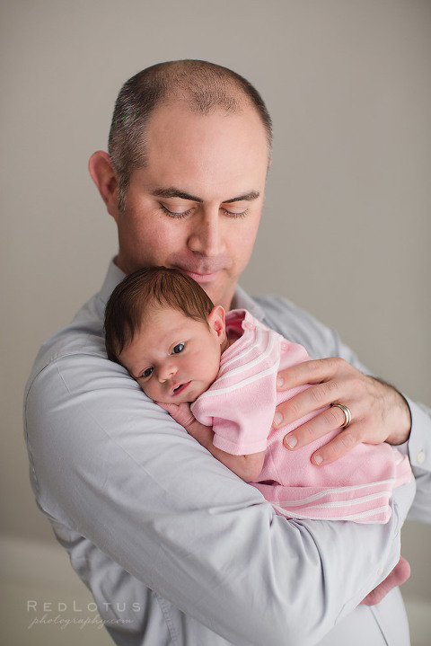 newborn and dad pose baby photography