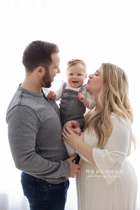 one year old baby mom and dad