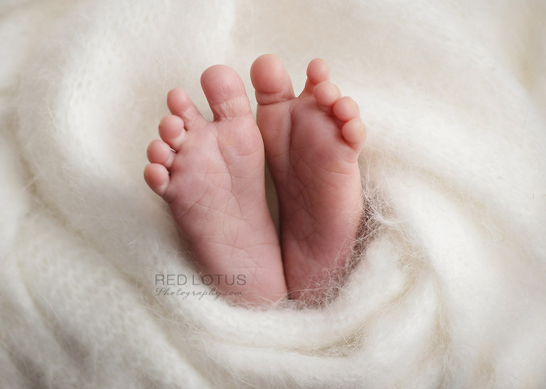 baby feet